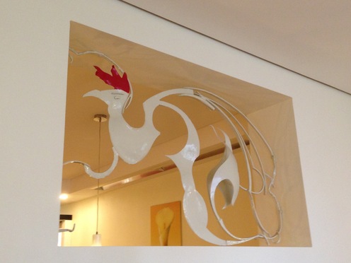The decoration of the hotel where most foreign chickeneers stayed couldn't have been more appropriate.
